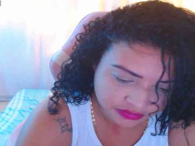 hornyy-cougar webcam