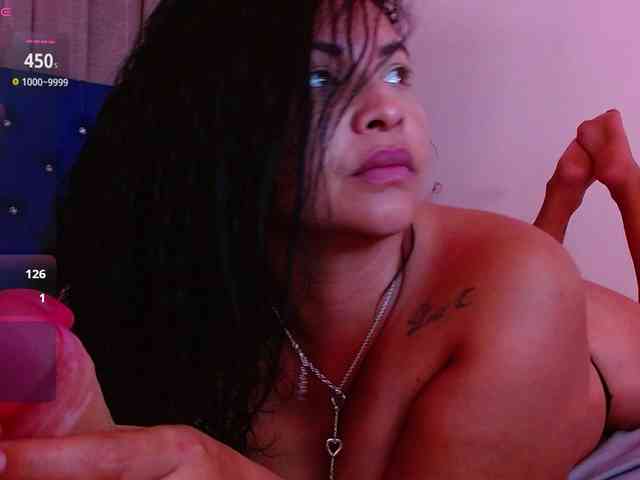 hornyy-cougar webcam