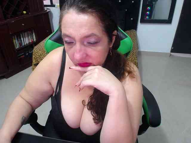 allisong69bigtits webcam
