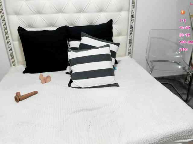 LeylaWildxx webcam