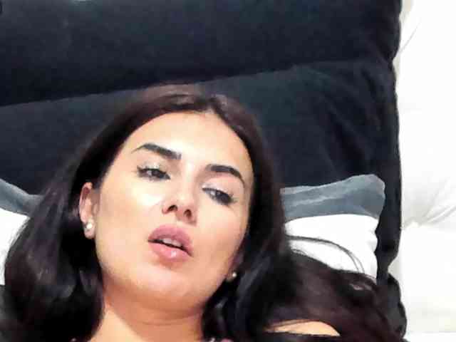 LeylaWildxx webcam