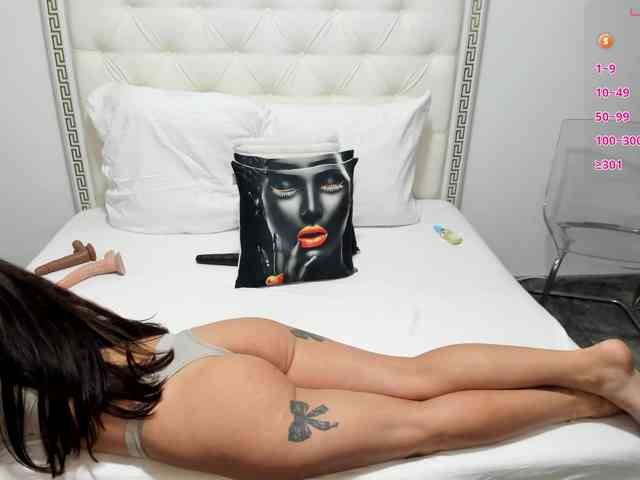 LeylaWildxx webcam