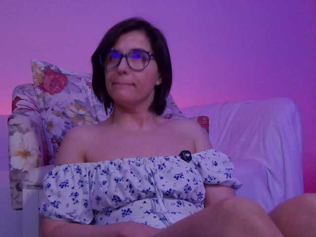 SophieeRain's BongaCams show and profile