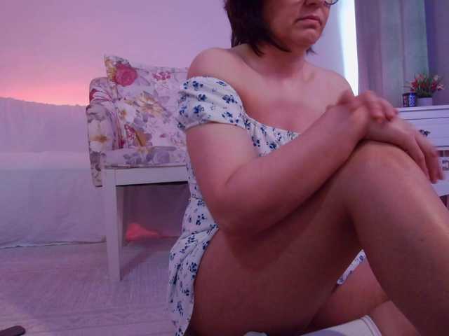 SophieeRain's BongaCams show and profile