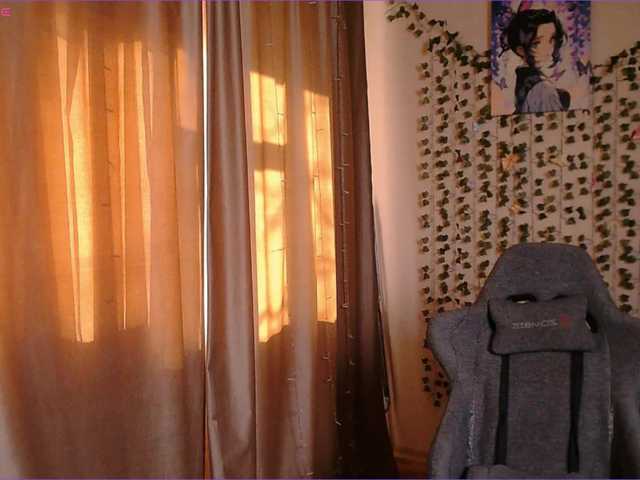 Pussy-Juice's BongaCams show and profile