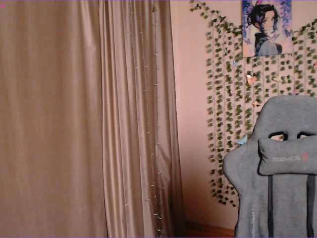 Pussy-Juice's BongaCams show and profile