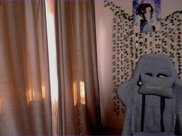 Pussy-Juice's BongaCams show and profile