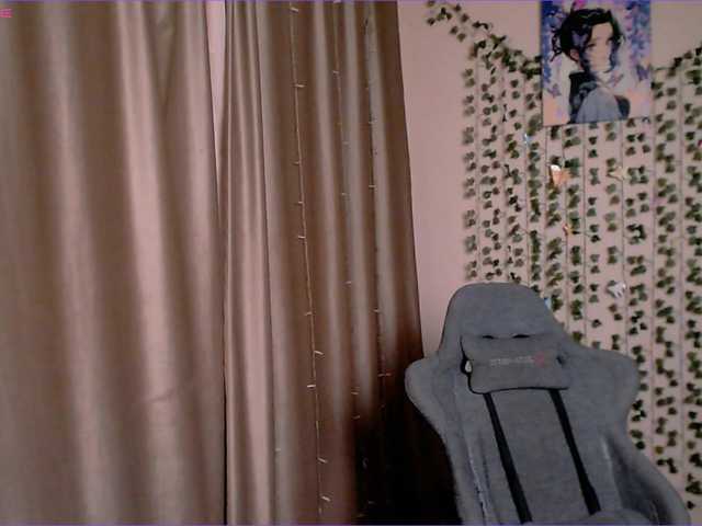 Pussy-Juice's BongaCams show and profile