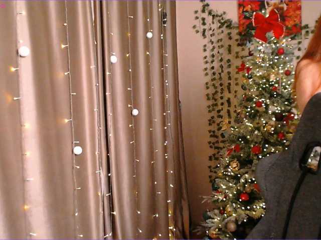 Pussy-Juice's BongaCams show and profile