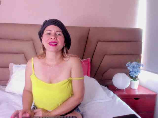katiia-- webcam