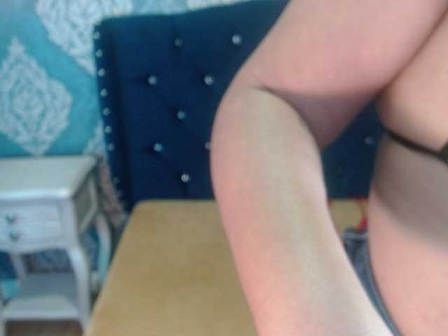 sofiacowperx's BongaCams show and profile