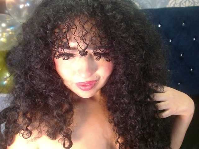 sofiacowperx's BongaCams show and profile