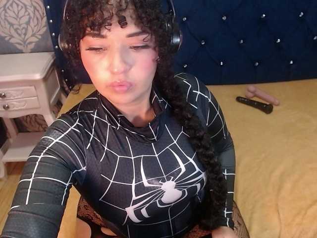 sofiacowperx's BongaCams show and profile