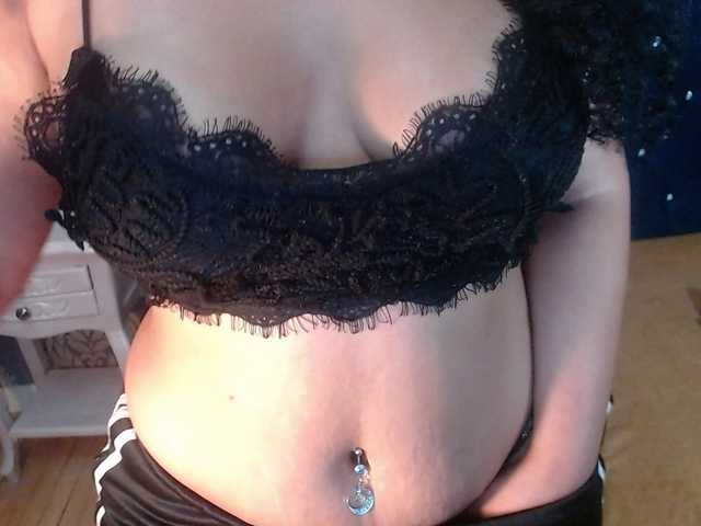 sofiacowperx's BongaCams show and profile