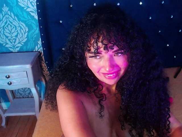 sofiacowperx's BongaCams show and profile
