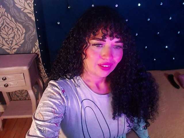 sofiacowperx's BongaCams show and profile