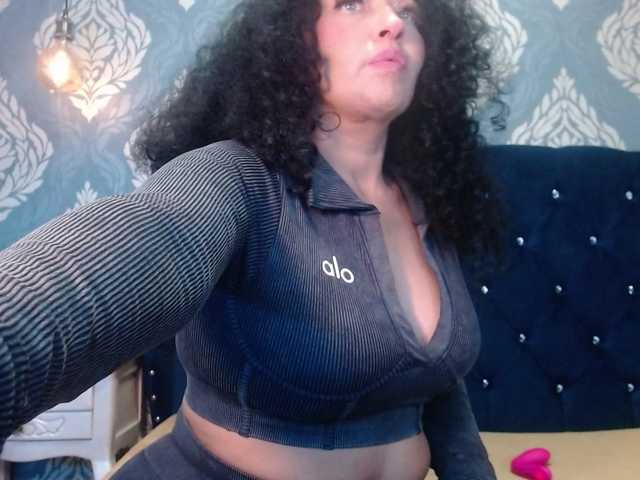 sofiacowperx's BongaCams show and profile