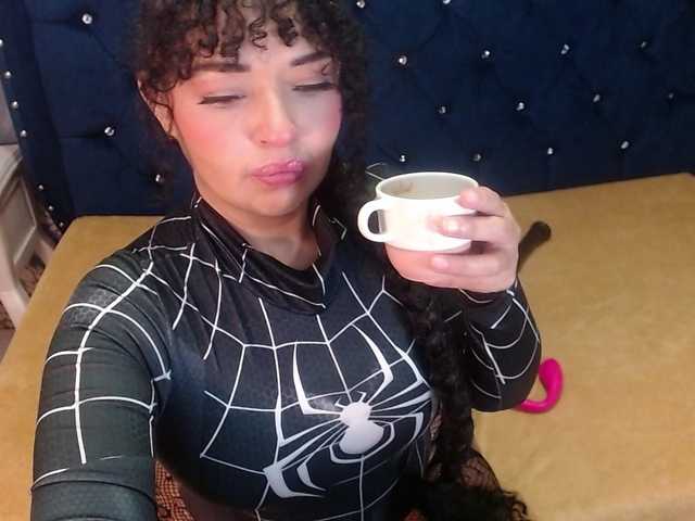 sofiacowperx's BongaCams show and profile