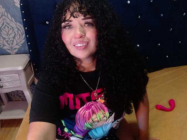 sofiacowperx's BongaCams show and profile