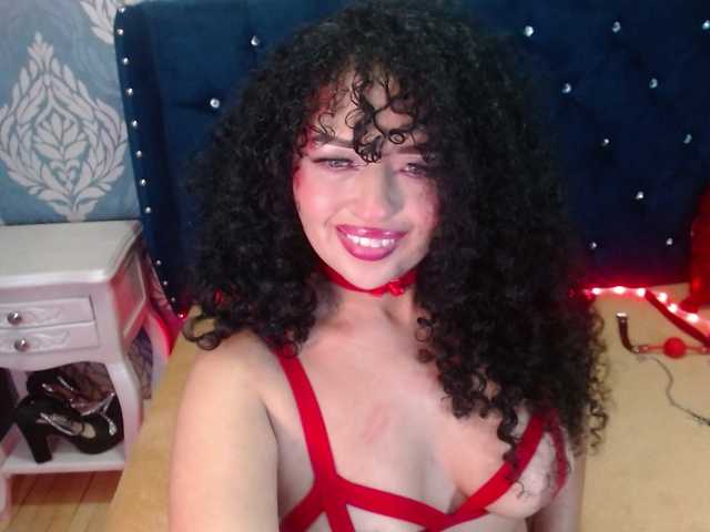 sofiacowperx's BongaCams show and profile