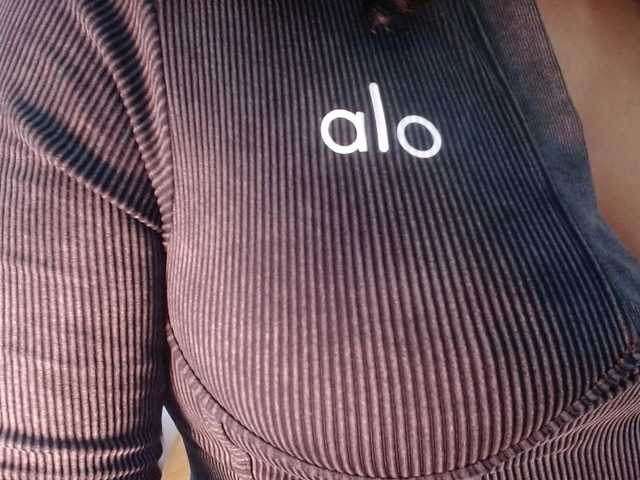 sofiacowperx's BongaCams show and profile