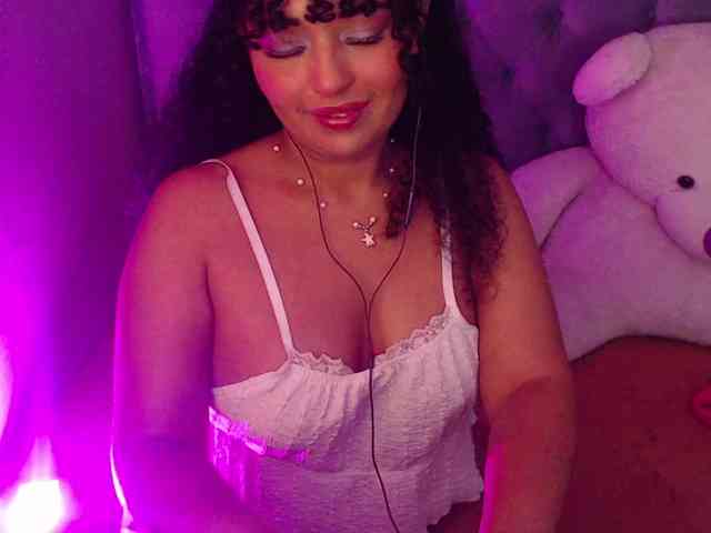 sofiacowperx webcam