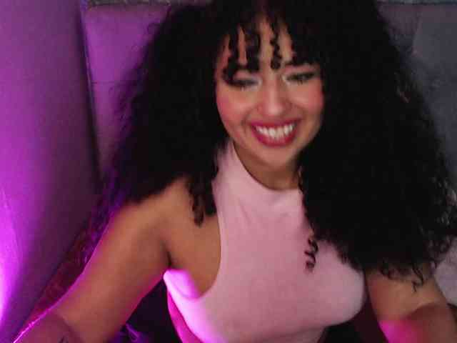 sofiacowperx Live Webcam on BongaCams