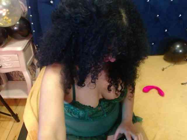 sofiacowperx Live Webcam on BongaCams