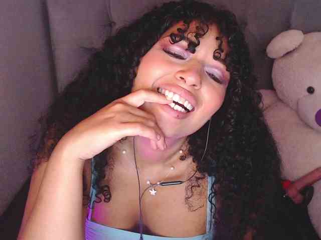 sofiacowperx webcam