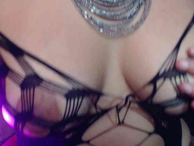 sofiacowperx webcam