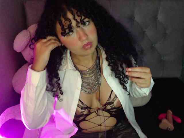 sofiacowperx webcam