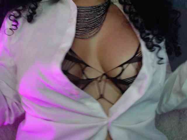sofiacowperx webcam