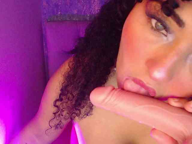 sofiacowperx webcam