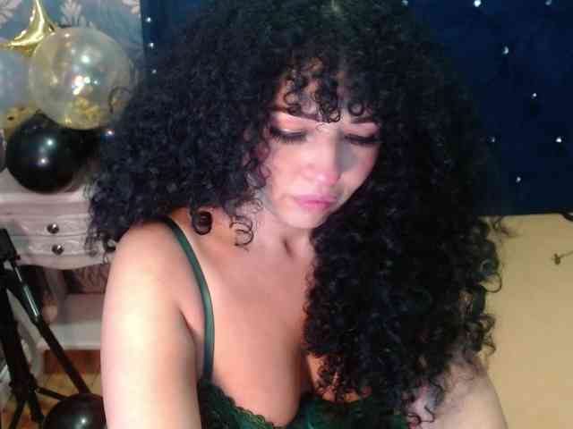 sofiacowperx Live Webcam on BongaCams