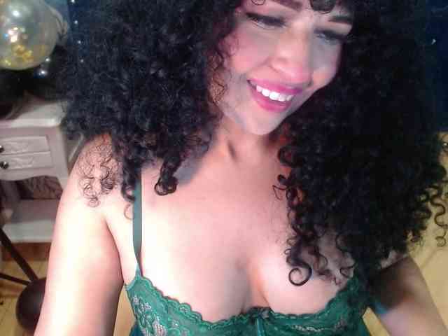 sofiacowperx Live Webcam on BongaCams