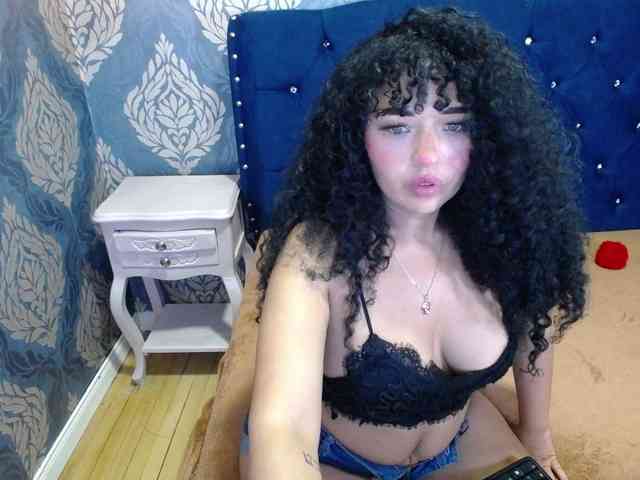 sofiacowperx