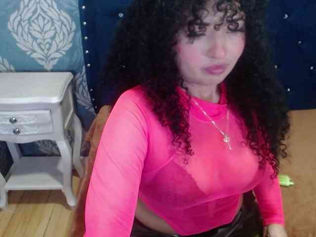 sofiacowperx webcam