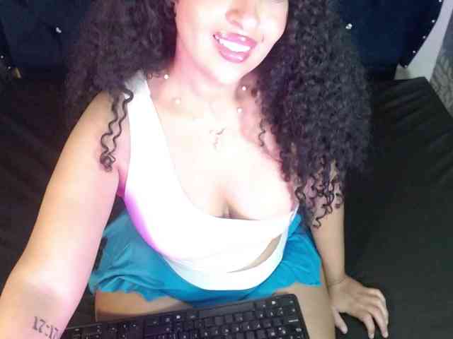sofiacowperx webcam