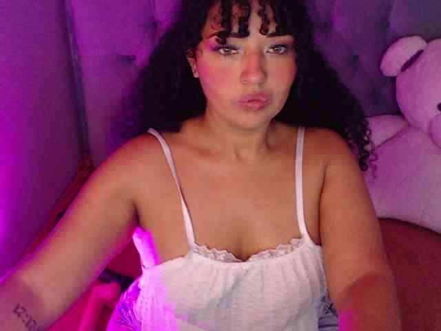 sofiacowperx webcam