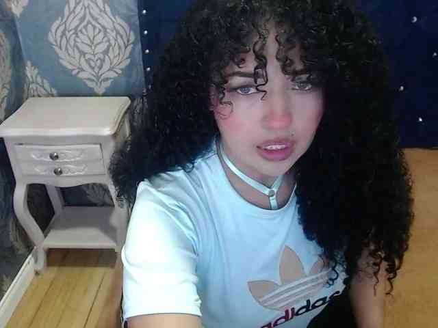 sofiacowperx webcam