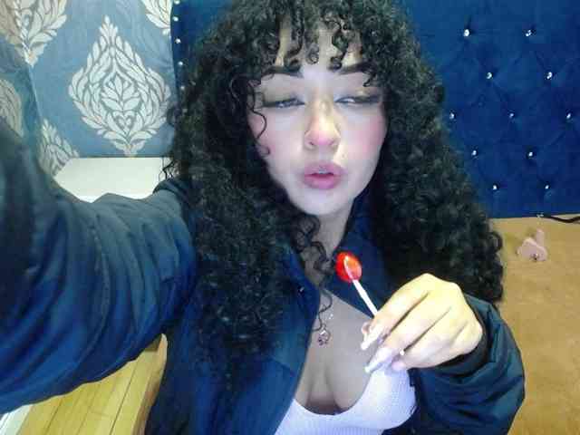 sofiacowperx