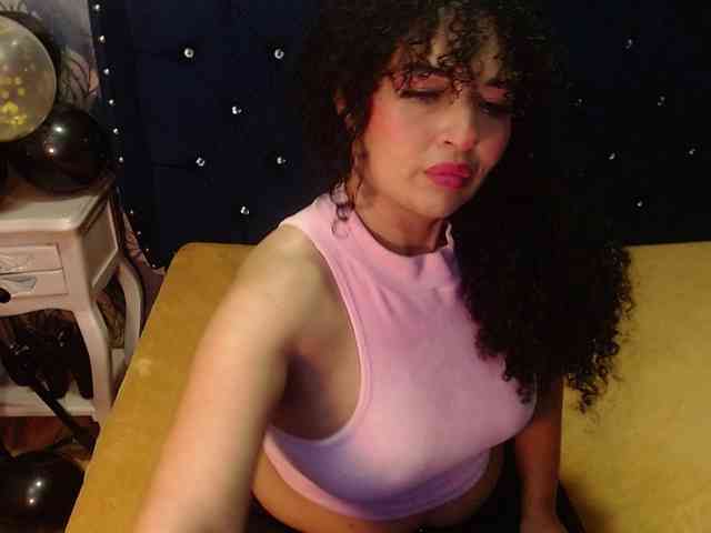 sofiacowperx Live Webcam on BongaCams