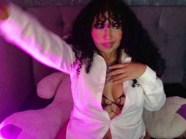 sofiacowperx webcam