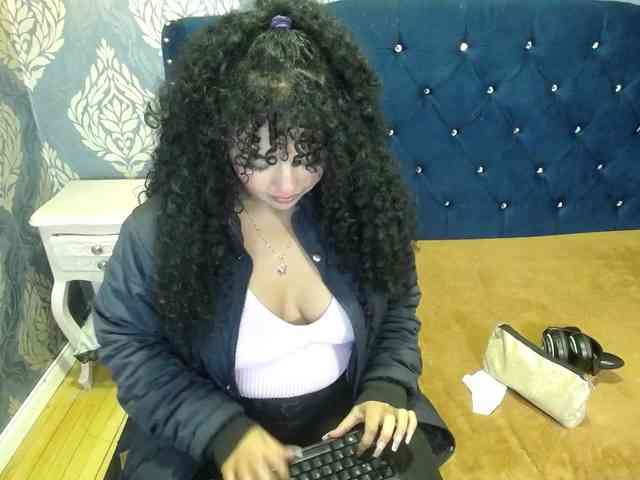 sofiacowperx
