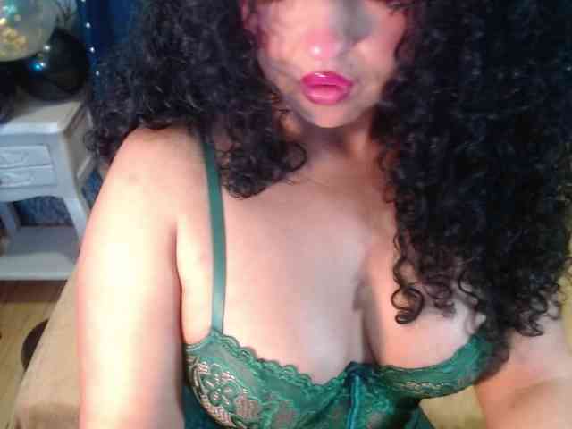 sofiacowperx Live Webcam on BongaCams