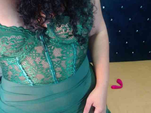 sofiacowperx Live Webcam on BongaCams