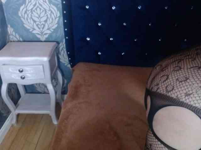 sofiacowperx webcam