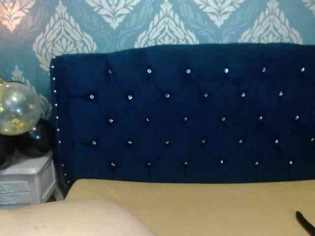 sofiacowperx Live Webcam on BongaCams