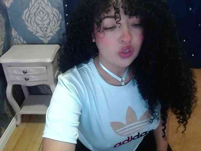 sofiacowperx webcam