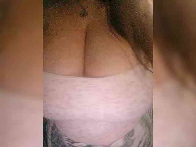 Xo4y-SeX-TpaX webcam